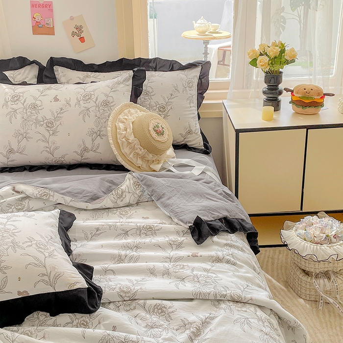 91家纺网 家纺一手货源 找家纺 佳一家纺 2025新款亲肤水洗棉夏被 花恋