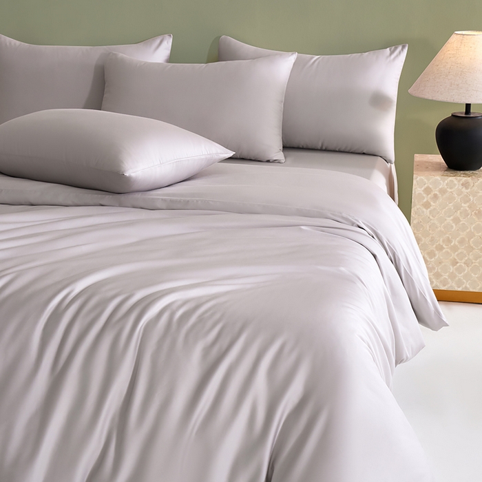 91家纺网 家纺一手货源 找家纺 闲鱼家纺 2025新款亲肤舒适60S黑标A类全棉纯色四件套单被套单床笠-风格一单被套单床笠-风格二 浅松灰