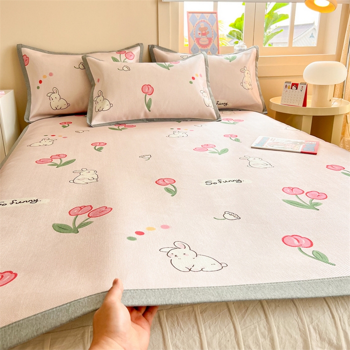 91家纺网 家纺一手货源 找家纺 懒猫家纺 2025春夏新款250D数码印花冰丝席凉席席子 精灵兔