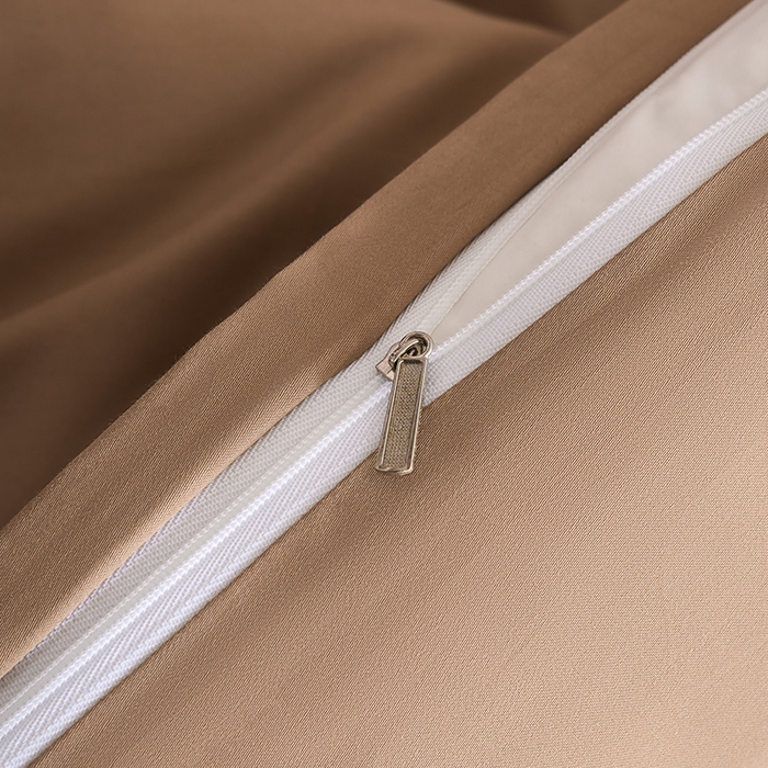 91家纺网 家纺一手货源 找家纺 闲鱼家纺 2025新款亲肤舒适60S黑标A类全棉纯色四件套单被套单床笠-风格一单被套单床笠-风格二 香槟驼