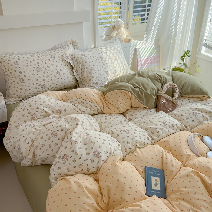 91家纺网 家纺一手货源 找家纺 竹合家纺 2025新款春日碎花法式镂空花边款式提花皱皱四件套 法式-甜心小小兔