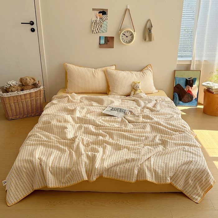 91家纺网 家纺一手货源 找家纺   曼町家居2025新款全棉水洗棉提花贝壳边夏被系列 流萤橙