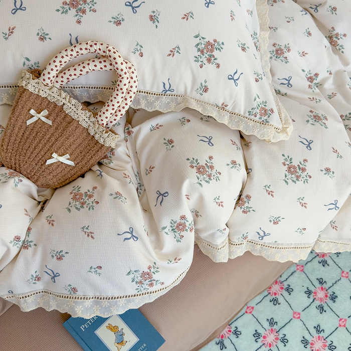 91家纺网 家纺一手货源 找家纺 竹合家纺 2025新款春日碎花法式镂空花边款式提花皱皱四件套 法式-海岛清茶