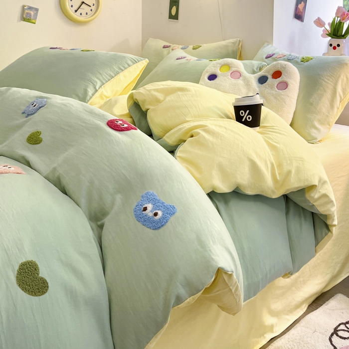 91家纺网 家纺一手货源 找家纺 优卡迪家纺馆 2025新款水洗棉毛巾绣四件套（下载文件夹包含买家秀） 开心怪兽-绿