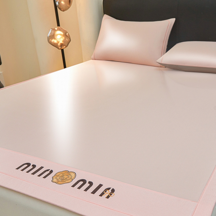 91家纺网 家纺一手货源 找家纺 全季家居 2025新款全季家居5A抗菌min系列凉感冰丝席 床席-淡粉