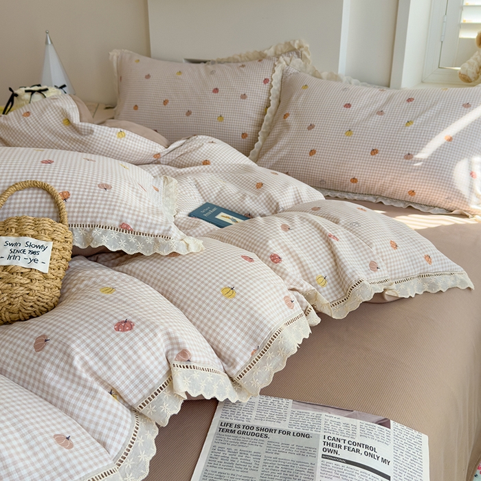 91家纺网 家纺一手货源 找家纺 竹合家纺 2025新款春日碎花法式镂空花边款式提花皱皱四件套 法式-小南瓜卡其