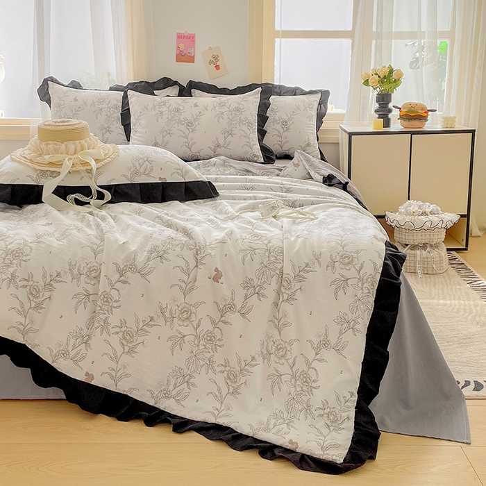 91家纺网 家纺一手货源 找家纺 佳一家纺 2025新款亲肤水洗棉夏被 花恋