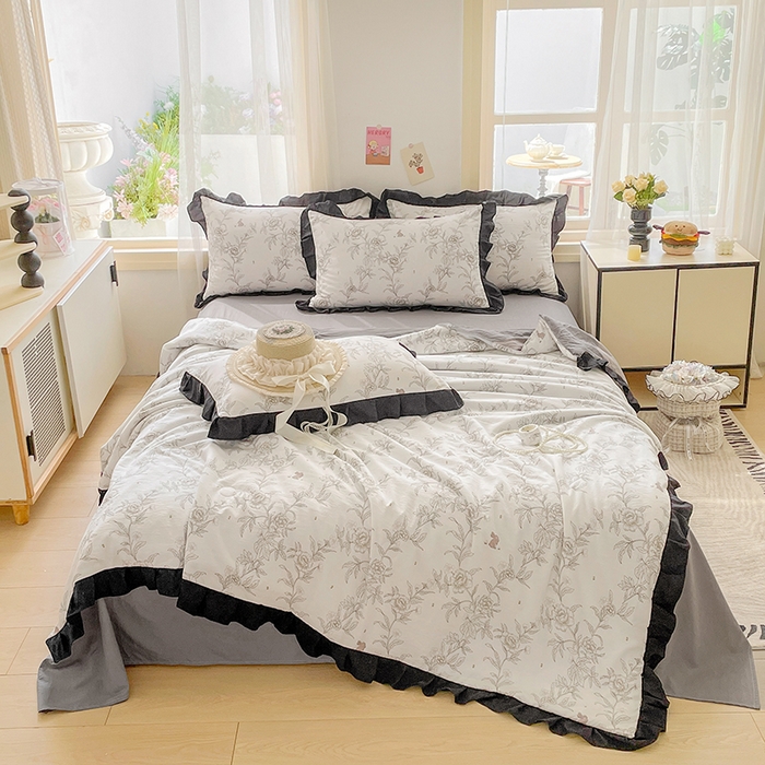 91家纺网 家纺一手货源 找家纺 佳一家纺 2025新款亲肤水洗棉夏被 花恋