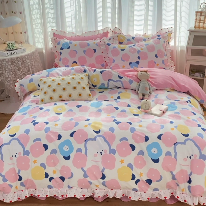 91家纺网 家纺一手货源 找家纺 2025新款公主风四件套全棉纯棉白花边被套床单款式三件套 小红花