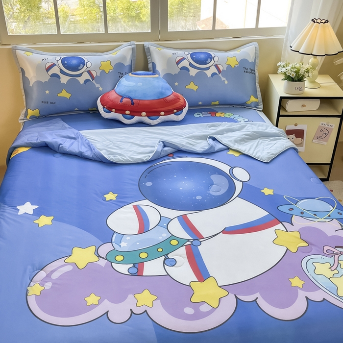 91家纺网 家纺一手货源 找家纺 博雅 2025新款A类大版数码印花冰丝凉席可组合凉感丝夏被-宇航员 星际宇航员