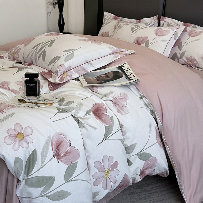 91家纺网 家纺一手货源 找家纺 乐蔻家纺 2025新款全棉13376数码印花四件套 夏恋（粉）