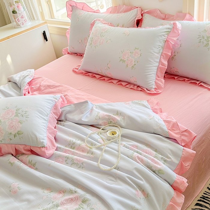 91家纺网 家纺一手货源 找家纺 佳一家纺 2025新款亲肤水洗棉夏被 倾城之恋