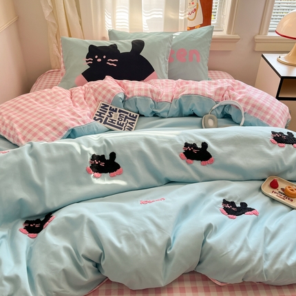 桃喜 2025新款韩系卡通水洗棉毛巾绣套件（化纤） 粉格小黑猫（水洗棉）