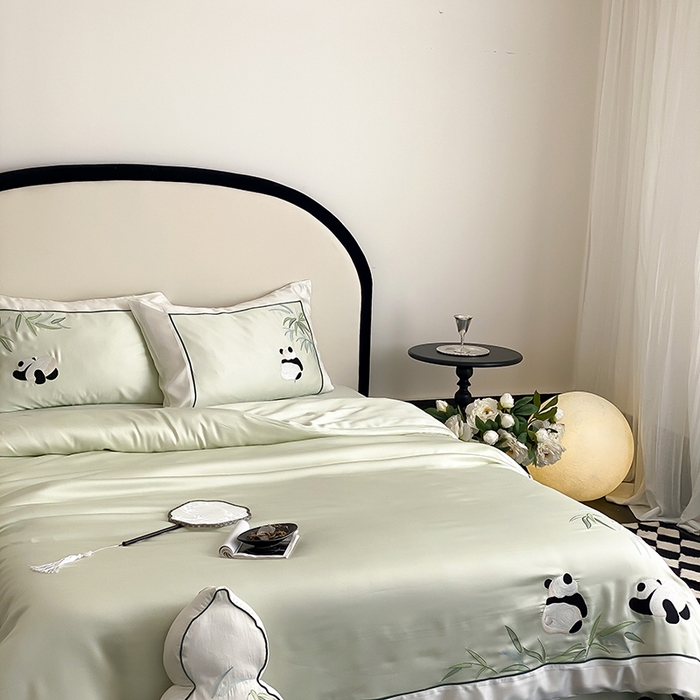 91家纺网 家纺一手货源 找家纺 MIU缪家居 2025新款60支兰精天丝四件套-熊猫与竹 熊猫与竹-清绿