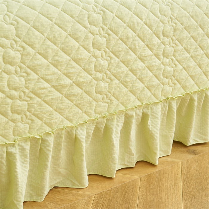 91家纺网 家纺一手货源 找家纺 恒爱家纺 2025新款A类泡泡纱床盖-杜鹃 芥末绿