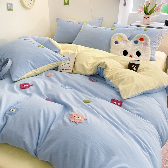 91家纺网 家纺一手货源 找家纺 优卡迪家纺馆 2025新款水洗棉毛巾绣四件套（下载文件夹包含买家秀） 开心怪兽-天蓝奶黄