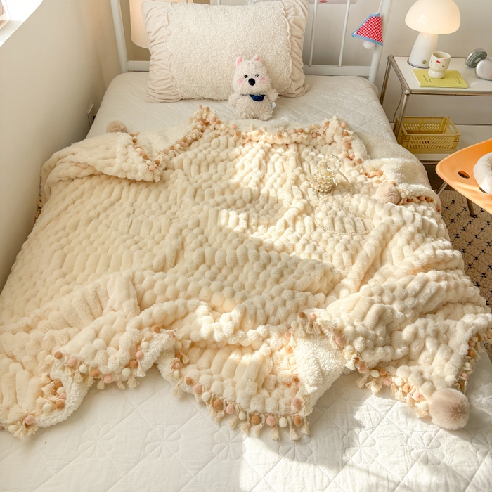 91家纺网 家纺一手货源 找家纺 （总）潮邦创意家居 2025新款 奶芙绒流苏球毛毯