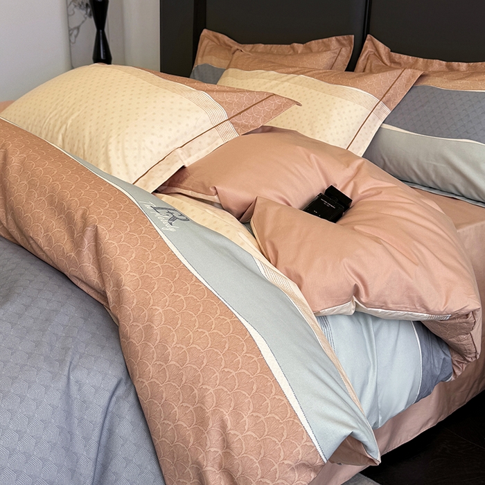 91家纺网 家纺一手货源 找家纺 乐蔻家纺 2025新款全棉13376数码印花四件套 漫步（桔）