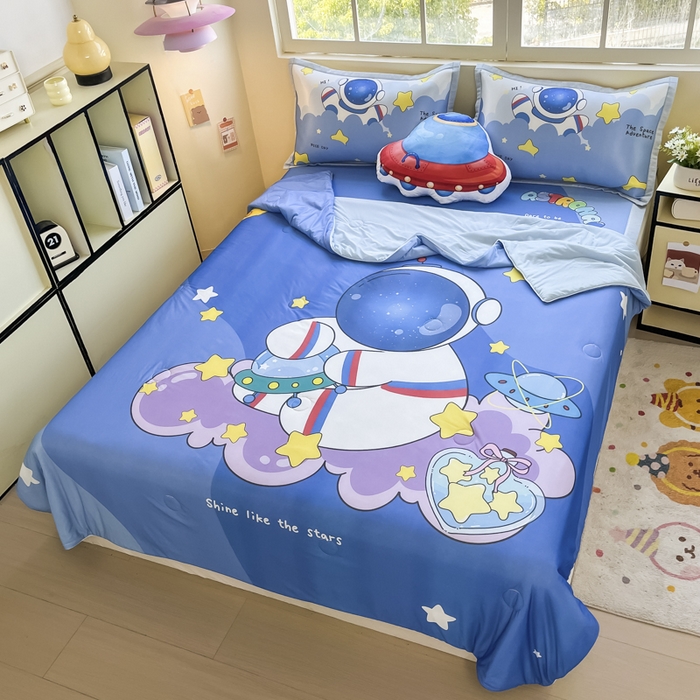 91家纺网 家纺一手货源 找家纺 博雅 2025新款A类大版数码印花冰丝凉席可组合凉感丝夏被-宇航员 星际宇航员