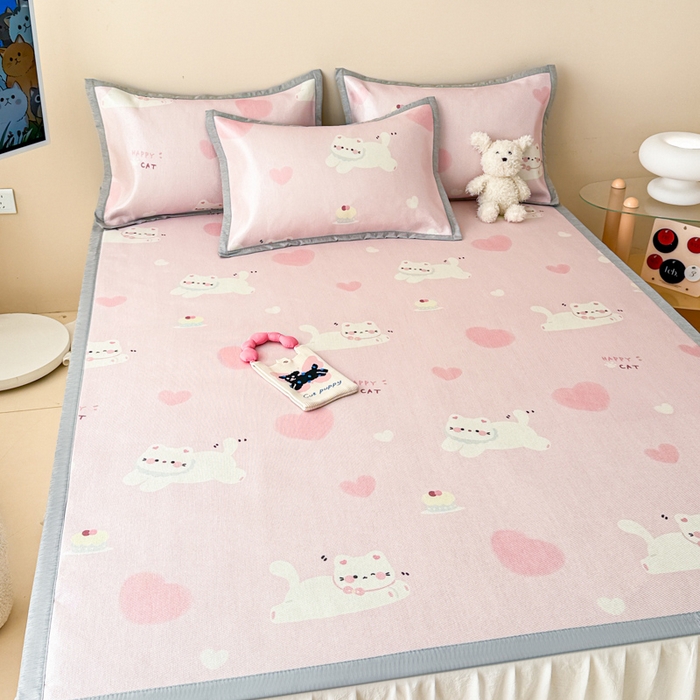 91家纺网 家纺一手货源 找家纺 懒猫家纺 2025春夏新款250D数码印花冰丝席凉席席子 慕斯小猫