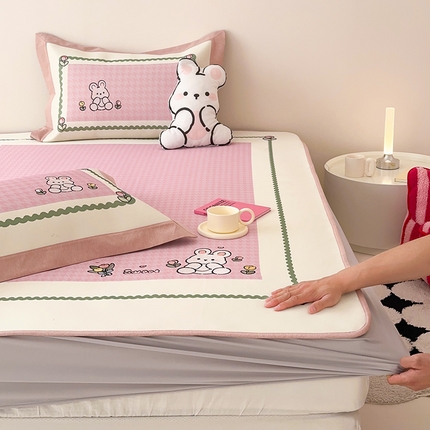 懒猫家纺 2025春夏新款1200D数码印花刺绣凉席 花园小兔-床笠款