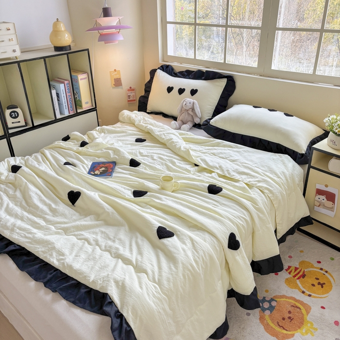 91家纺网 家纺一手货源 找家纺 老K (原美阁） 2025新款毛巾绣韩版单夏被空调被单品 爱心-米白