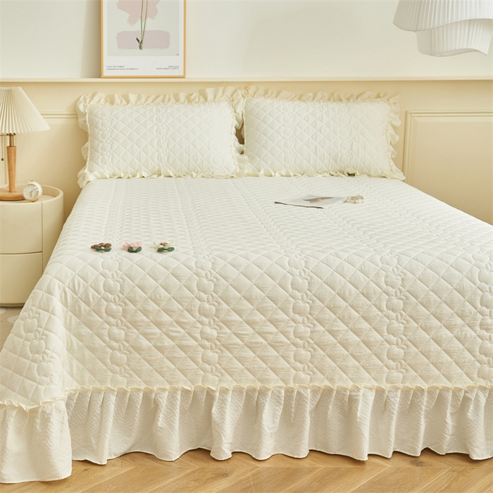 91家纺网 家纺一手货源 找家纺 恒爱家纺 2025新款A类泡泡纱床盖-杜鹃 象牙白