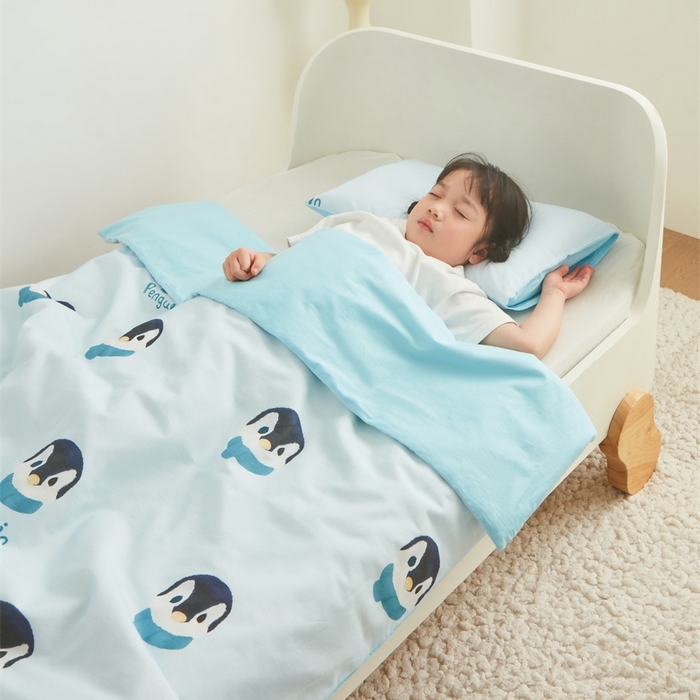 91家纺网 家纺一手货源 找家纺 艾佳宝贝 2025新款A类儿童全棉多功能单被套可拆式夏被 乖萌小企鹅