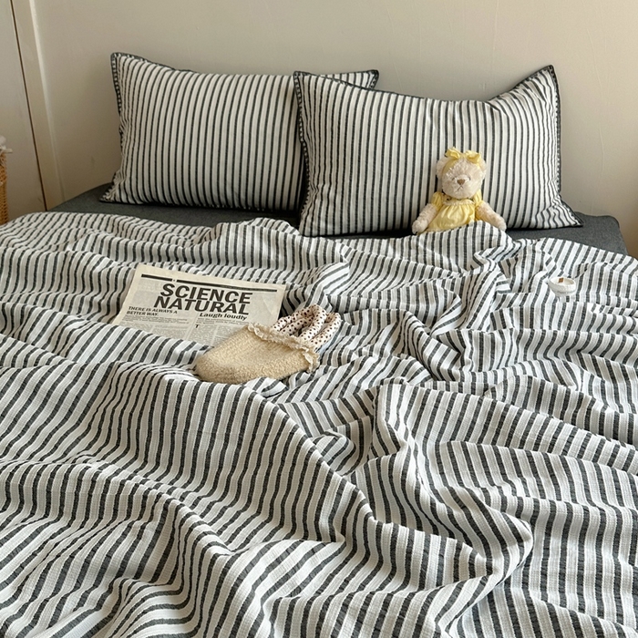 91家纺网 家纺一手货源 找家纺   曼町家居2025新款全棉水洗棉提花贝壳边夏被系列 黛墨灰