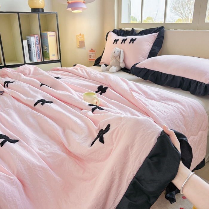 91家纺网 家纺一手货源 找家纺 老K (原美阁） 2025新款毛巾绣韩版单夏被空调被单品 蝴蝶结-粉