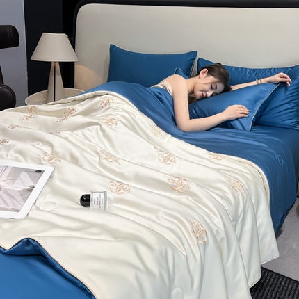 91家纺网 家纺一手货源 找家纺 （总）鑫顺欣 2025新款水洗冰丝刺绣麻绳系列凉感夏被四件套夏凉被