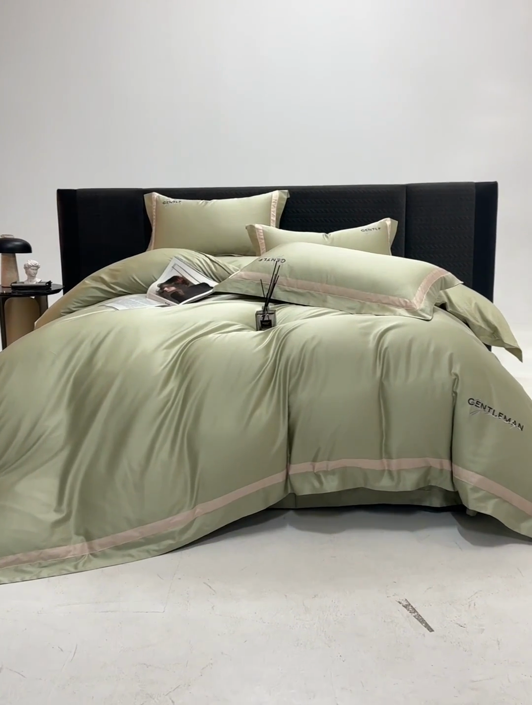 91家纺网 家纺一手货源 找家纺 佳汐蓝家纺 2025春夏新款新疆棉纯棉轻奢四件套（贴边款） 绿灰色