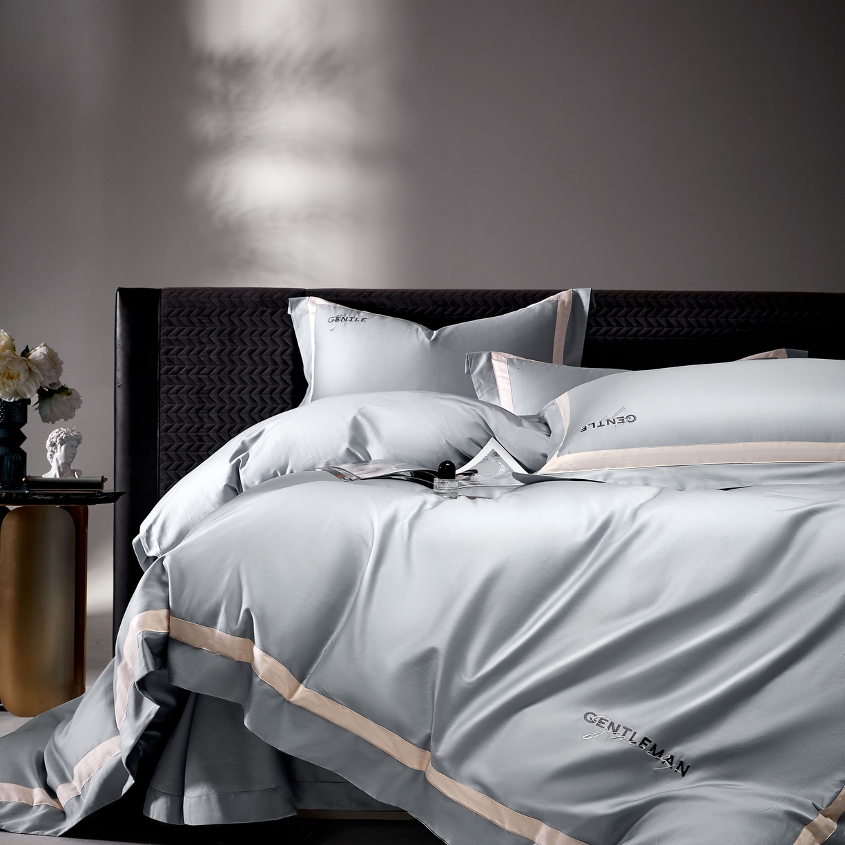 91家纺网 家纺一手货源 找家纺 佳汐蓝家纺 2025春夏新款新疆棉纯棉轻奢四件套（贴边款） 低音灰