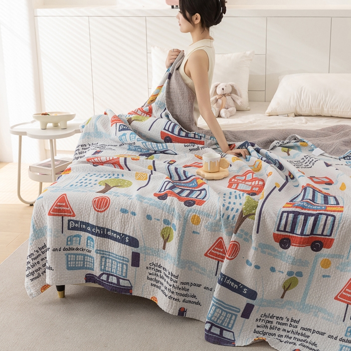 91家纺网 家纺一手货源 找家纺 乐家毛巾被（工厂自产自销） 2025春夏新款三层全棉纯棉印花毛巾被 卡通车