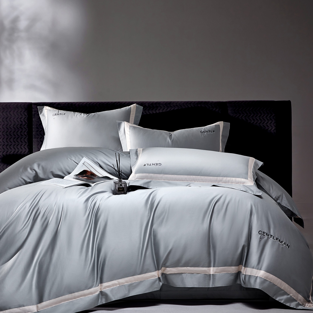 91家纺网 家纺一手货源 找家纺 佳汐蓝家纺 2025春夏新款新疆棉纯棉轻奢四件套（贴边款） 低音灰