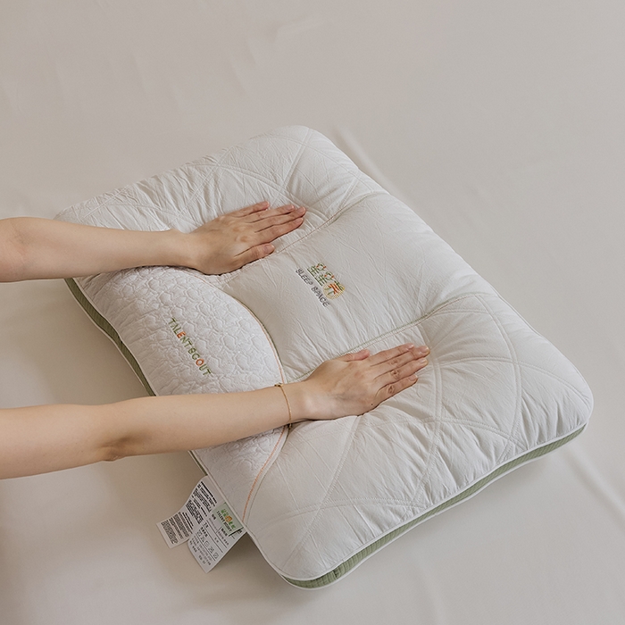 91家纺网 家纺一手货源 找家纺 2025新款星星荞护颈枕枕头枕芯 定型分区护颈枕-一对装（PE软管）