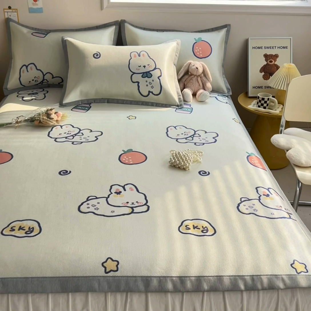 91家纺网 家纺一手货源 找家纺 懒猫家纺 2025春夏新款250D数码印花冰丝席凉席席子 元气兔