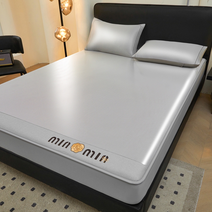 91家纺网 家纺一手货源 找家纺 全季家居 2025新款全季家居5A抗菌min系列凉感冰丝席 床笠-银灰