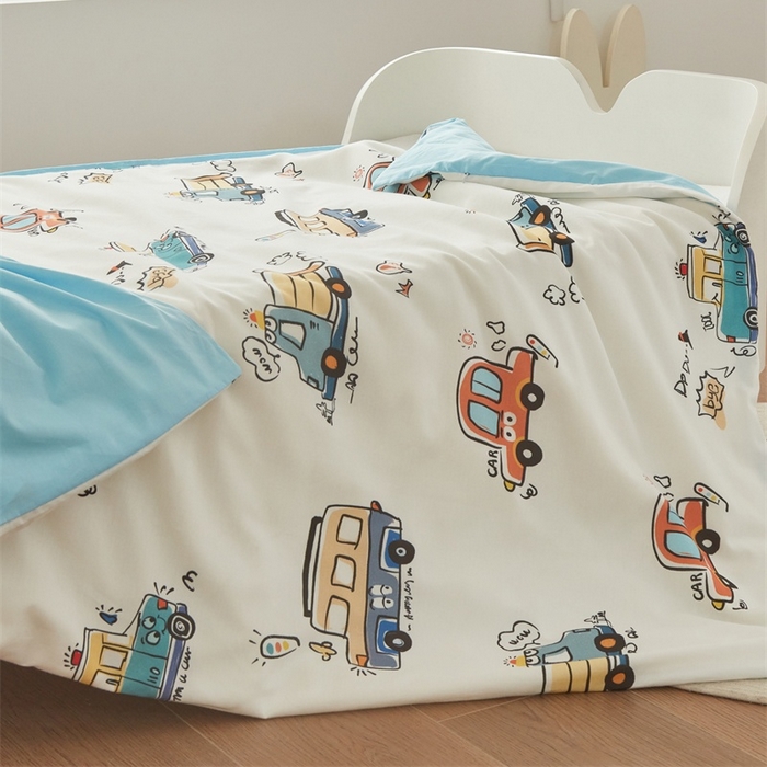 91家纺网 家纺一手货源 找家纺 艾佳宝贝 2025新款A类儿童全棉多功能单被套可拆式夏被 巴士汽车