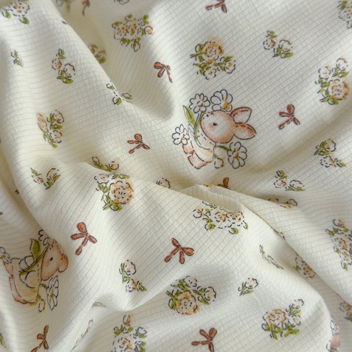 91家纺网 家纺一手货源 找家纺 竹合家纺 2025新款春日碎花法式镂空花边款式提花皱皱四件套 法式-甜心小小兔