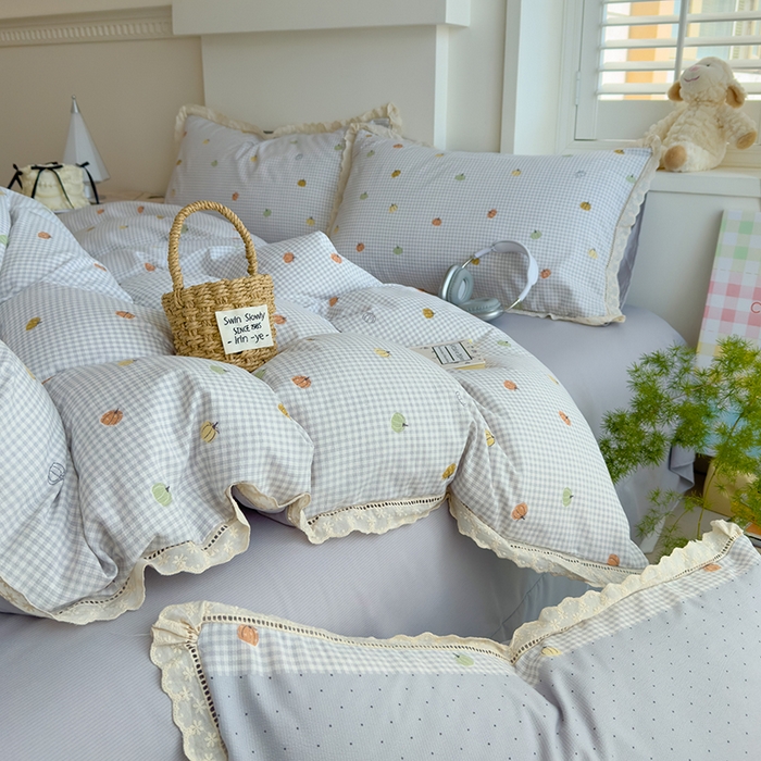 91家纺网 家纺一手货源 找家纺 竹合家纺 2025新款春日碎花法式镂空花边款式提花皱皱四件套 法式-小南瓜灰