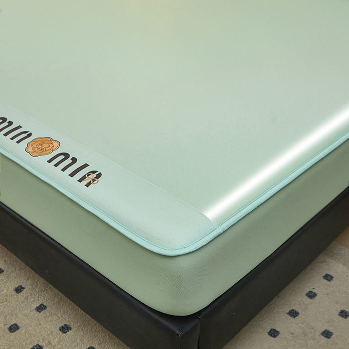 91家纺网 家纺一手货源 找家纺 全季家居 2025新款全季家居5A抗菌min系列凉感冰丝席 床笠-水绿