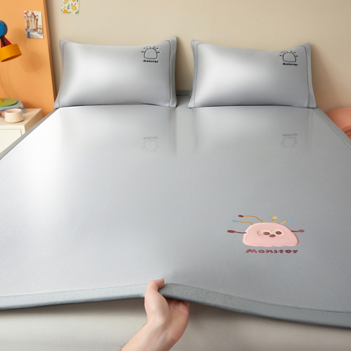 91家纺网 家纺一手货源 找家纺 （总）全季家居 2025新款5A抗菌碳光卡通贴布系列冰丝席