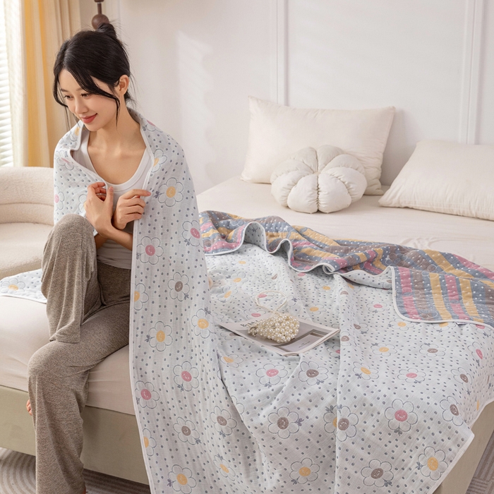 91家纺网 家纺一手货源 找家纺 乐家毛巾被（工厂自产自销） 2025春夏新款亲肤舒适六层纱布被 点点花花