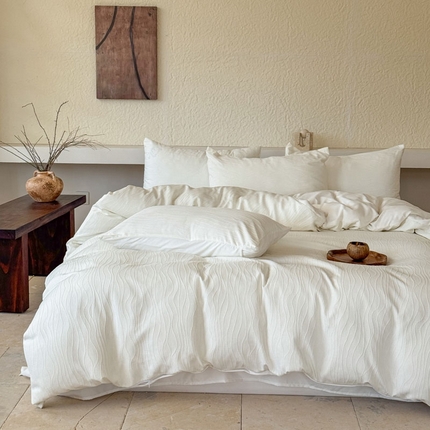 91家纺网 家纺一手货源 找家纺 豪美鑫2025新款针织提花四件套 莫妮卡-奶油白