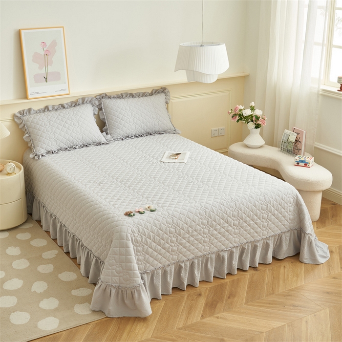 91家纺网 家纺一手货源 找家纺 恒爱家纺 2025新款A类泡泡纱床盖-杜鹃 绅士灰