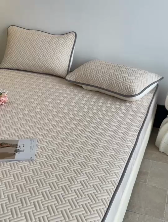 91家纺网 家纺一手货源 找家纺 欧邦2025新款纯色加厚乳胶床笠三件套 饼干花-米杏