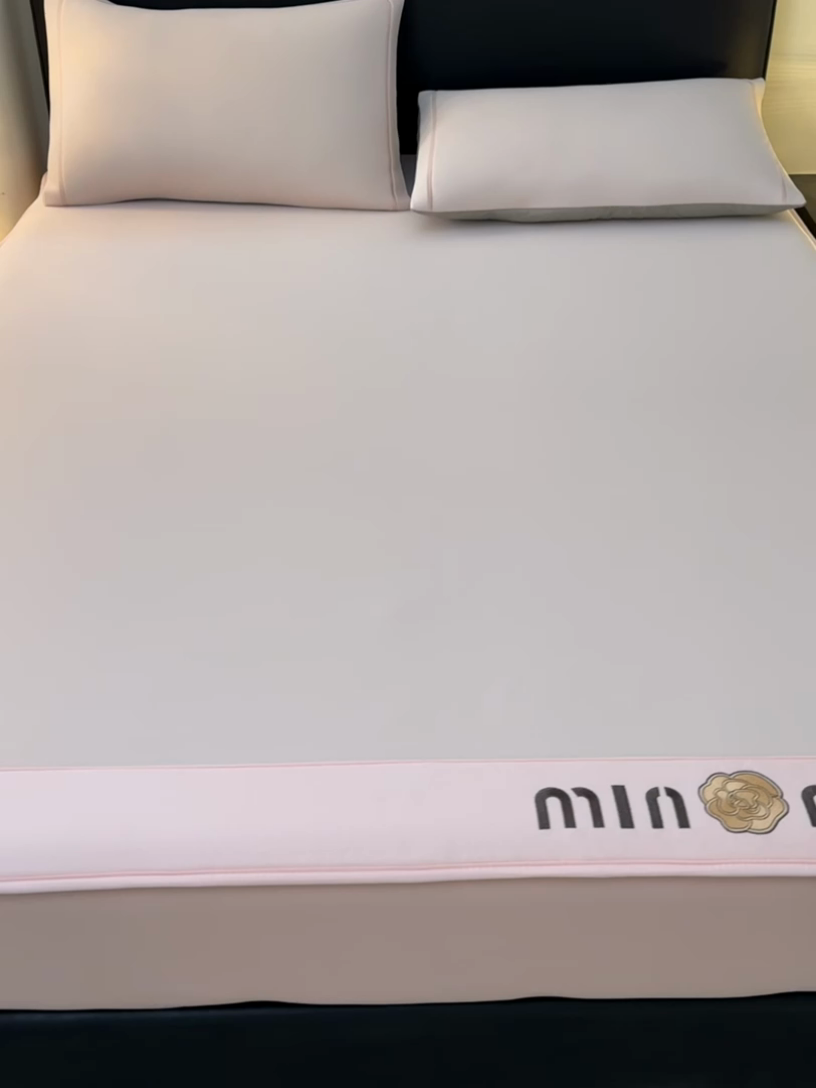91家纺网 家纺一手货源 找家纺 全季家居 2025新款全季家居5A抗菌min系列凉感冰丝席 床笠-淡粉