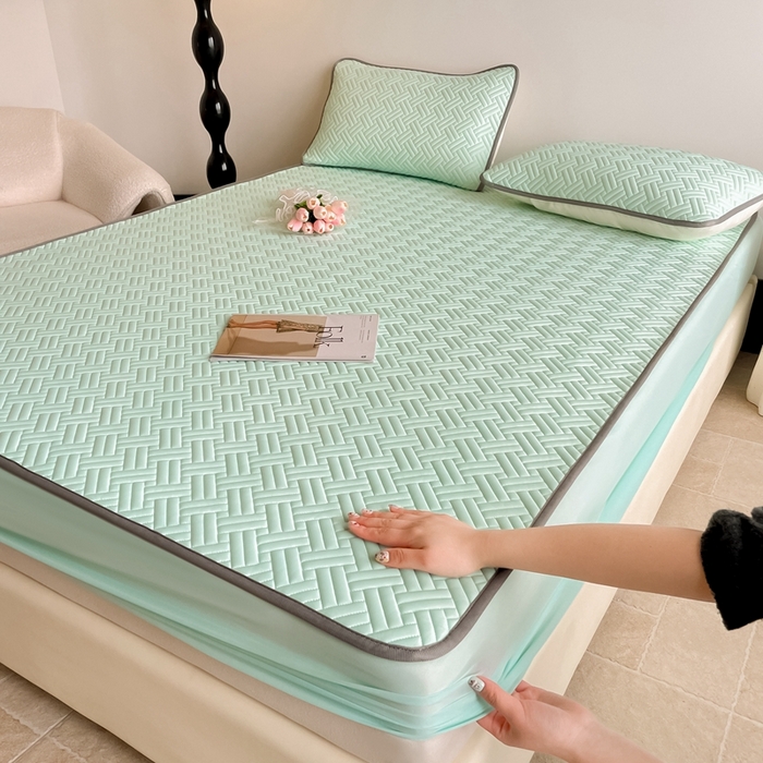 91家纺网 家纺一手货源 找家纺 欧邦2025新款纯色加厚乳胶床笠三件套 饼干花-水绿