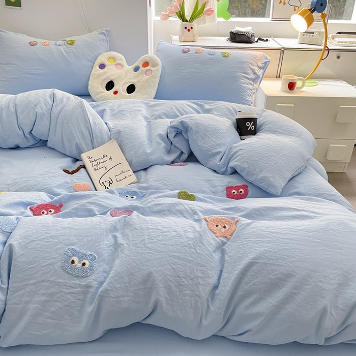 91家纺网 家纺一手货源 找家纺 优卡迪家纺馆 2025新款水洗棉毛巾绣四件套（下载文件夹包含买家秀） 开心怪兽-蓝